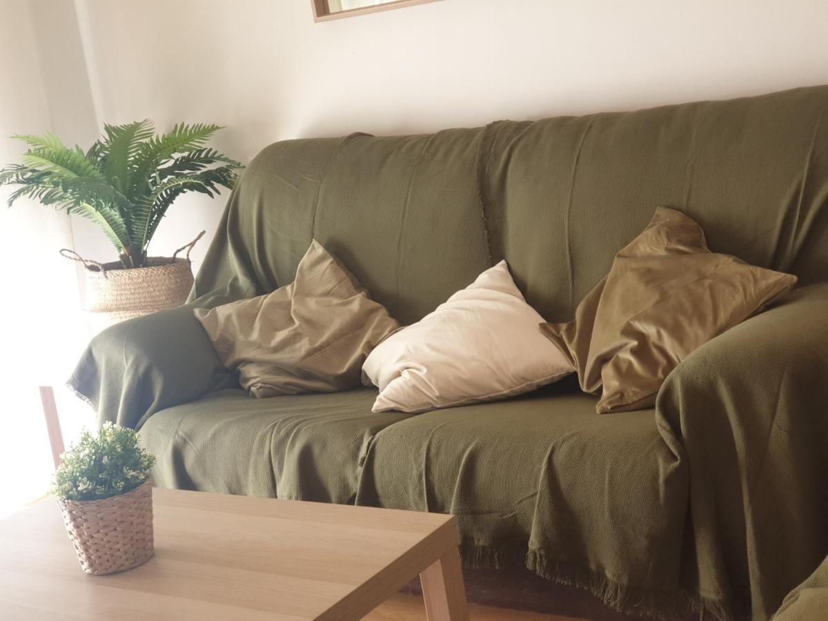 Apartamento En Cuevas Del Becerro Zewnętrze zdjęcie